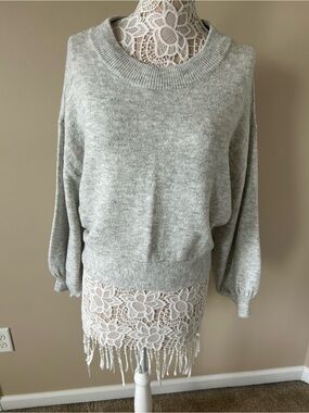 STATE Light Gray Crewneck Sweater with Balloon Sleeves